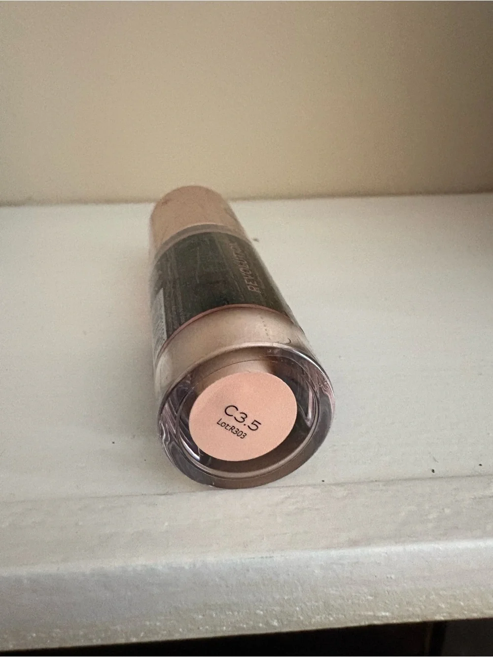 Revolution Conceal & Define Infinite Longwear Concealer - Light/Beige